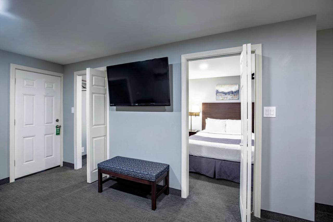 Mt. Madison Inn & Suites Gorham Exterior photo